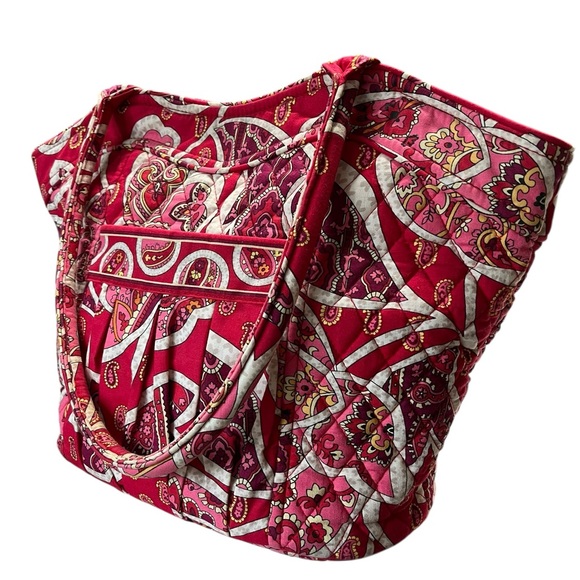 Vera Bradley Quilted Rosie Posie Red Heart Tote Bag/Purse - Picture 2 of 12